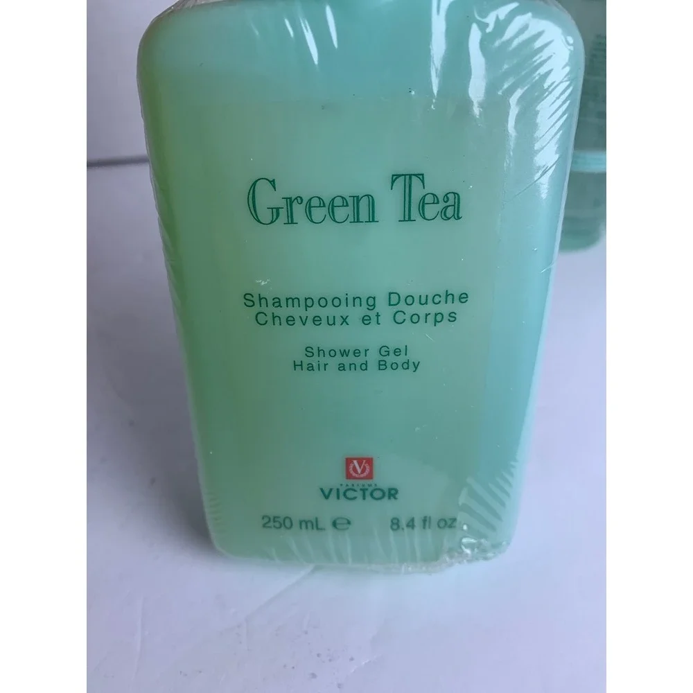 Victor Green Tea Set 2x Shower Gel 250ml and Deodorant Spray 100ml Made in Italy